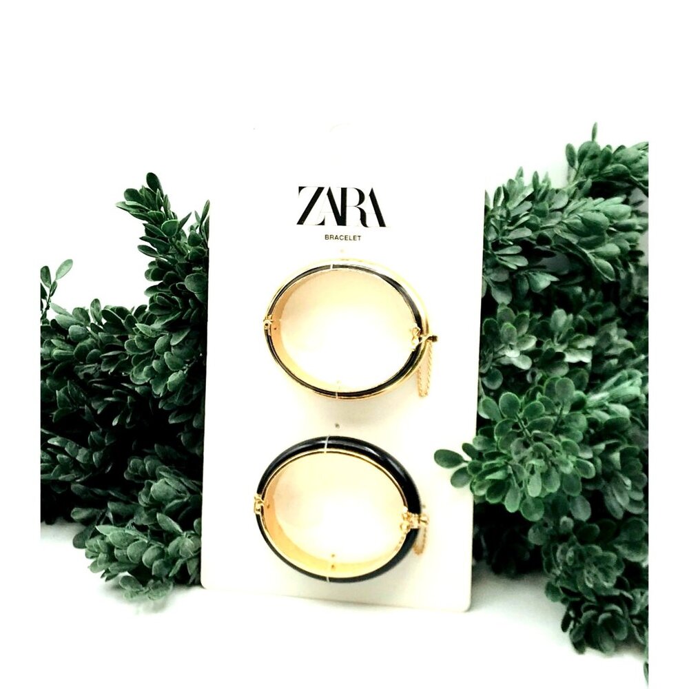 Set Of 2 Gold & Black Enamel Hinged Bracelets With Chain Detail by ZARA - Picture 3 of 4